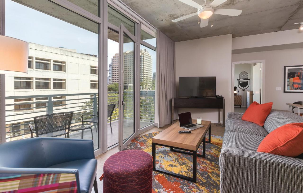 Club Wyndham Austin Hotel Bagian luar foto