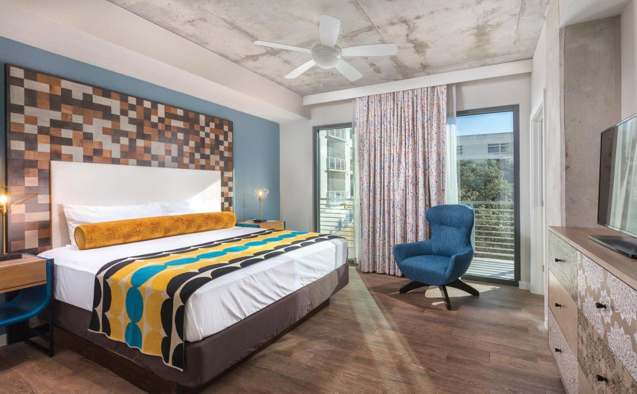 Club Wyndham Austin Hotel Bagian luar foto